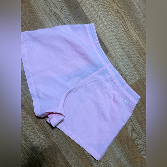 Nike Women’s Casual Pink Shorts Size M - Picture 7 of 10
